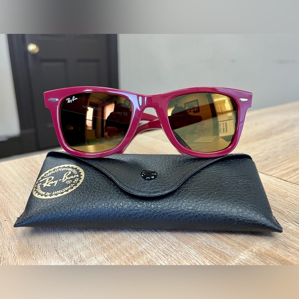 Ray-Ban Original Wayfarer Discontinued Raspberry Red - Never Worn